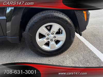 2012 Jeep Liberty Sport   - Photo 26 - Midlothian, IL 60445