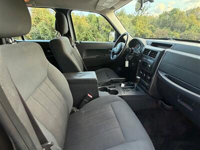 2012 Jeep Liberty Sport   - Photo 18 - Midlothian, IL 60445