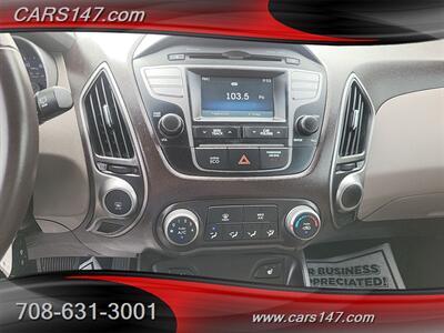 2015 Hyundai TUCSON SE   - Photo 12 - Midlothian, IL 60445