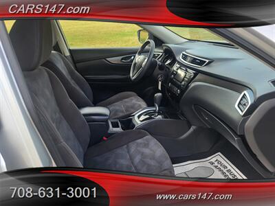 2015 Nissan Rogue S   - Photo 17 - Midlothian, IL 60445