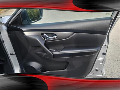 2015 Nissan Rogue S   - Photo 23 - Midlothian, IL 60445