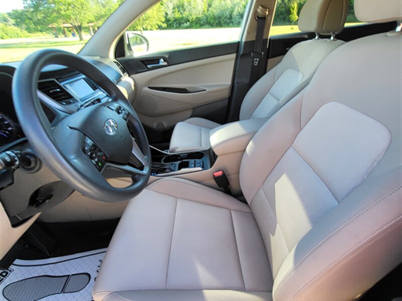 2016 Hyundai TUCSON SE - Photo 15 - Midlothian, IL 60445