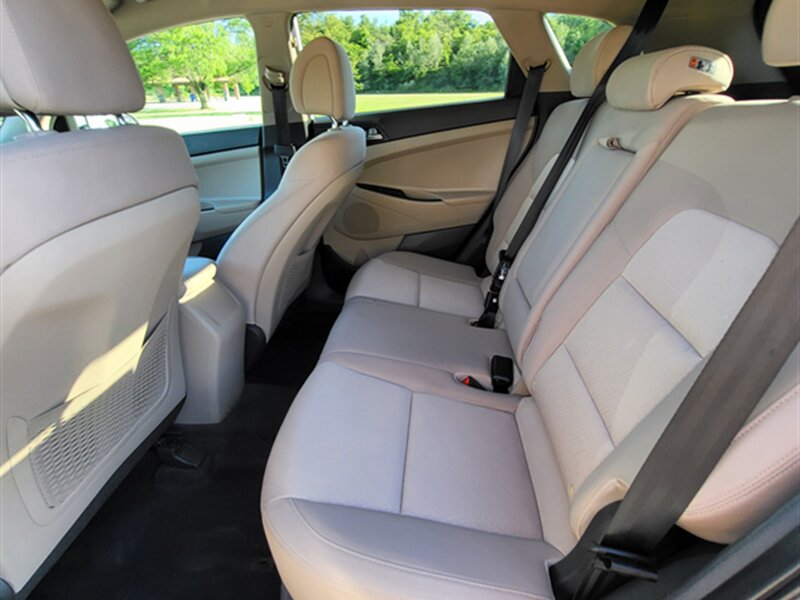 2016 Hyundai TUCSON SE - Photo 17 - Midlothian, IL 60445