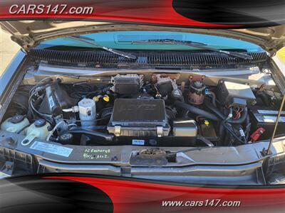 2004 GMC Safari SL   - Photo 20 - Midlothian, IL 60445