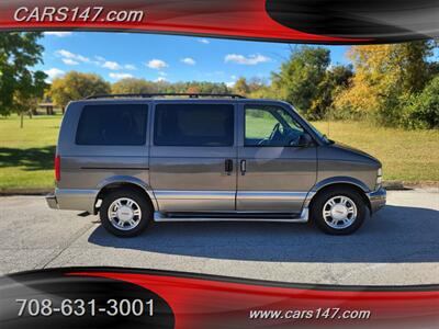 2004 GMC Safari SL   - Photo 5 - Midlothian, IL 60445