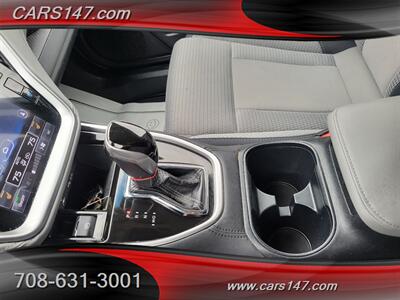 2021 Subaru Outback Premium   - Photo 21 - Midlothian, IL 60445