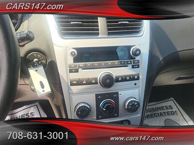 2011 Chevrolet Malibu LT   - Photo 12 - Midlothian, IL 60445