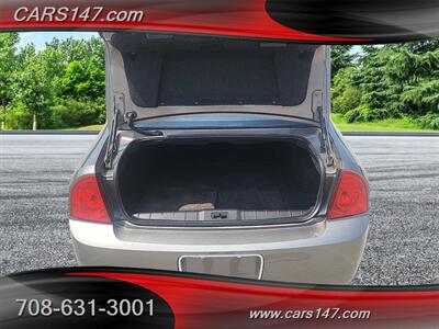 2011 Chevrolet Malibu LT   - Photo 11 - Midlothian, IL 60445