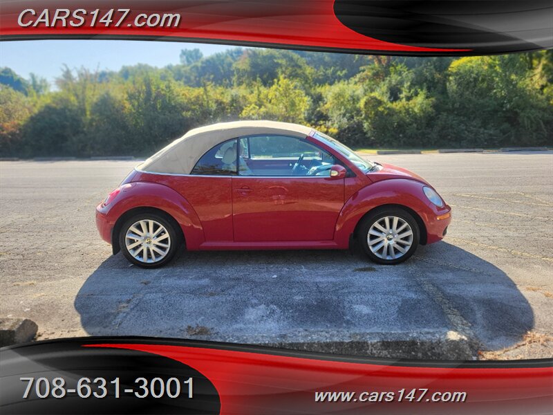 2008 Volkswagen Beetle Convertible SE photo 4