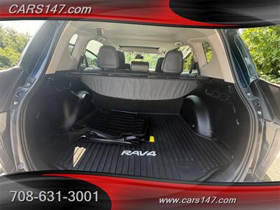 2017 Toyota RAV4 Limited   - Photo 9 - Midlothian, IL 60445