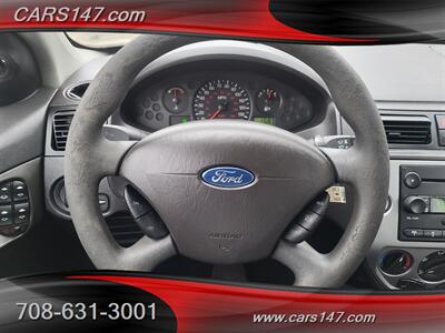 2007 Ford Focus ZX5 S   - Photo 14 - Midlothian, IL 60445