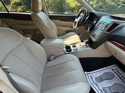 2012 Subaru Outback 2.5i Limited - Photo 18 - Midlothian, IL 60445