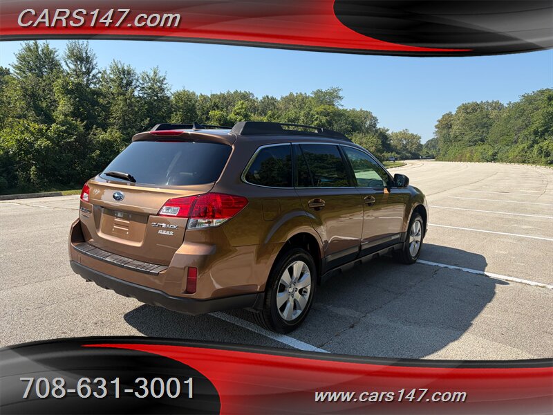 2012 Subaru Outback 2.5i Limited - Photo 5 - Midlothian, IL 60445