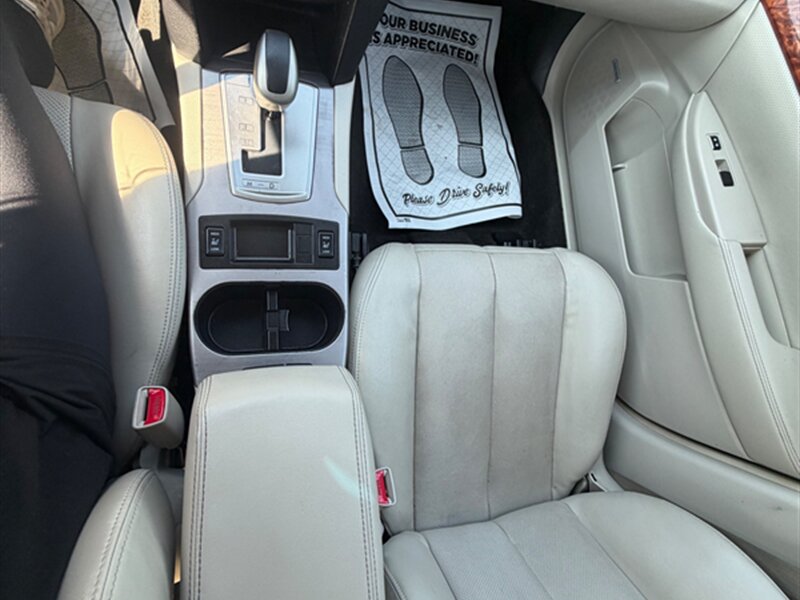 2012 Subaru Outback 2.5i Limited - Photo 14 - Midlothian, IL 60445