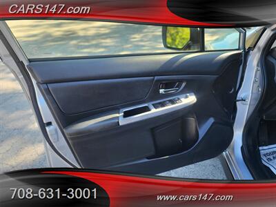 2014 Subaru XV Crosstrek Hybrid Touring   - Photo 14 - Midlothian, IL 60445