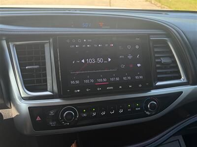 2014 Toyota Highlander LE - Photo 15 - Midlothian, IL 60445