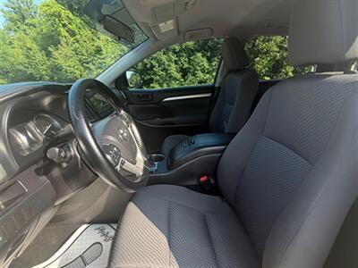 2014 Toyota Highlander LE - Photo 21 - Midlothian, IL 60445