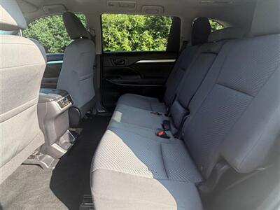 2014 Toyota Highlander LE - Photo 24 - Midlothian, IL 60445