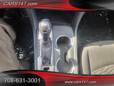 2019 Chevrolet Equinox LT   - Photo 24 - Midlothian, IL 60445