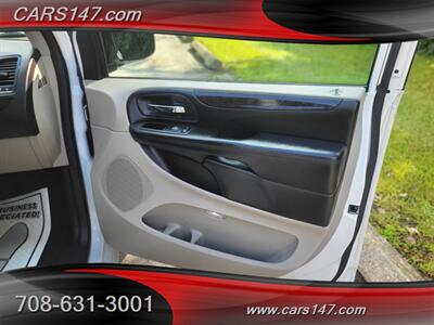 2018 Dodge Grand Caravan SE   - Photo 15 - Midlothian, IL 60445