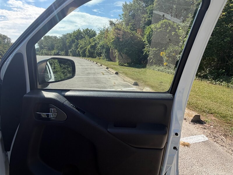 2019 Nissan Frontier SV V6 - Photo 22 - Midlothian, IL 60445