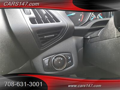 2015 Ford Escape SE   - Photo 16 - Midlothian, IL 60445