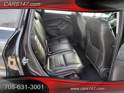 2015 Ford Escape SE   - Photo 12 - Midlothian, IL 60445