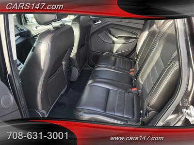 2015 Ford Escape SE   - Photo 13 - Midlothian, IL 60445