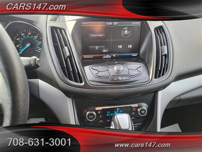 2015 Ford Escape SE   - Photo 17 - Midlothian, IL 60445