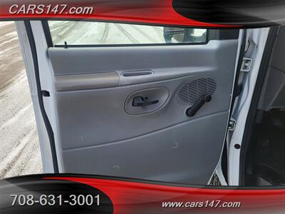 2008 Ford E-350 SD   - Photo 19 - Midlothian, IL 60445