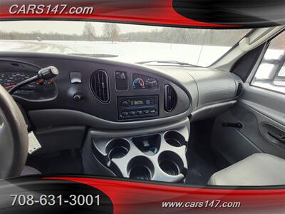 2008 Ford E-350 SD   - Photo 18 - Midlothian, IL 60445