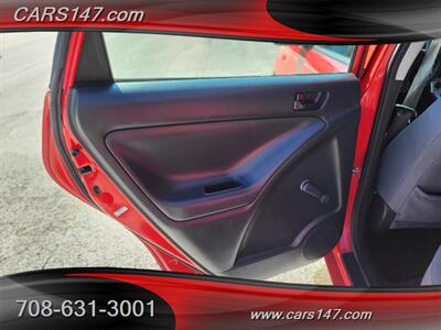 2006 Toyota Matrix XR - Photo 17 - Midlothian, IL 60445