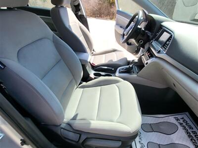 2017 Hyundai ELANTRA SE   - Photo 17 - Midlothian, IL 60445