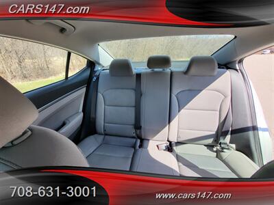 2017 Hyundai ELANTRA SE   - Photo 10 - Midlothian, IL 60445