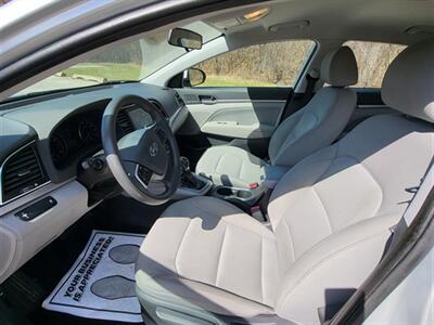 2017 Hyundai ELANTRA SE   - Photo 16 - Midlothian, IL 60445