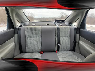 2007 Ford Focus ZX4 SE   - Photo 15 - Midlothian, IL 60445