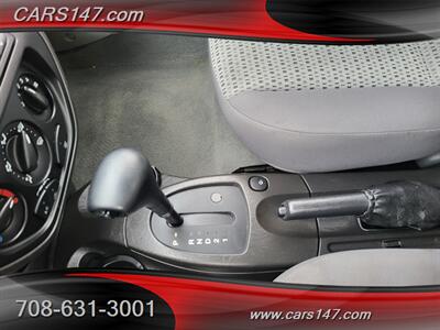 2007 Ford Focus ZX4 SE   - Photo 23 - Midlothian, IL 60445