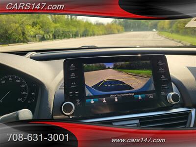 2018 Honda Accord Touring   - Photo 16 - Midlothian, IL 60445