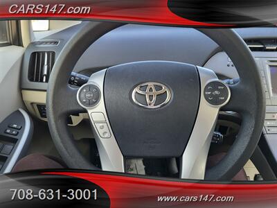 2012 Toyota Prius Two - Photo 15 - Midlothian, IL 60445