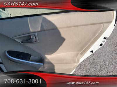 2012 Toyota Prius Two - Photo 24 - Midlothian, IL 60445