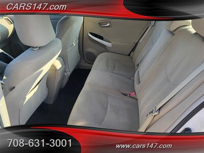 2012 Toyota Prius Two - Photo 13 - Midlothian, IL 60445