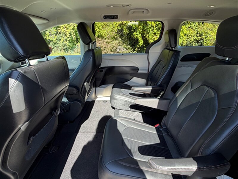 2020 Chrysler Pacifica Touring L - Photo 21 - Midlothian, IL 60445