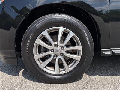 2015 Nissan Pathfinder SV - Photo 26 - Midlothian, IL 60445