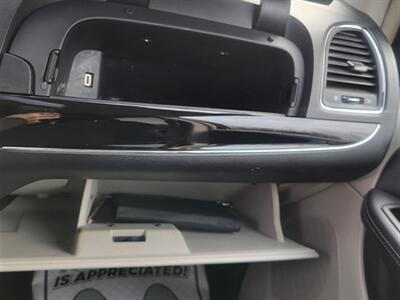 2014 Chrysler Town and Country Touring-L   - Photo 28 - Midlothian, IL 60445
