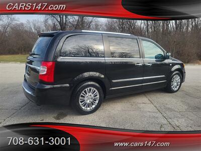 2014 Chrysler Town and Country Touring-L   - Photo 8 - Midlothian, IL 60445