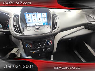 2017 Ford Escape SE   - Photo 19 - Midlothian, IL 60445