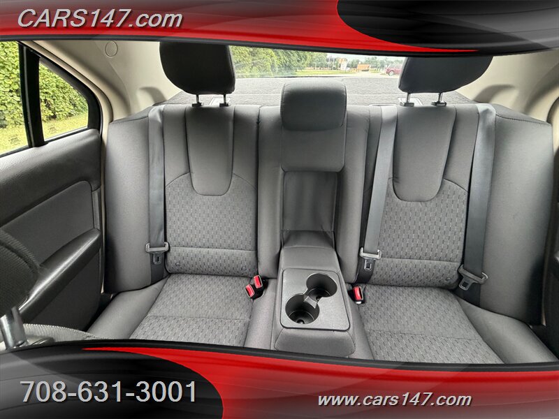 2011 Ford Fusion SE - Photo 11 - Midlothian, IL 60445