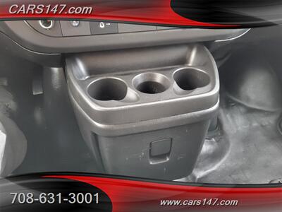 2018 GMC Savana 3500   - Photo 17 - Midlothian, IL 60445