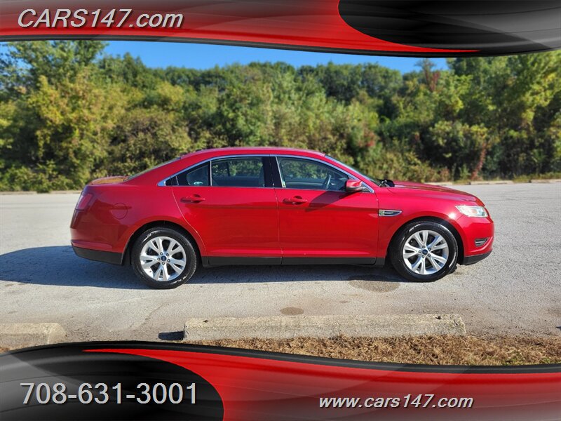 2012 Ford Taurus SEL photo 4