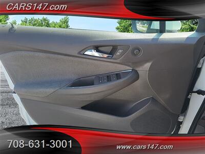 2017 Chevrolet Cruze LT Auto   - Photo 18 - Midlothian, IL 60445